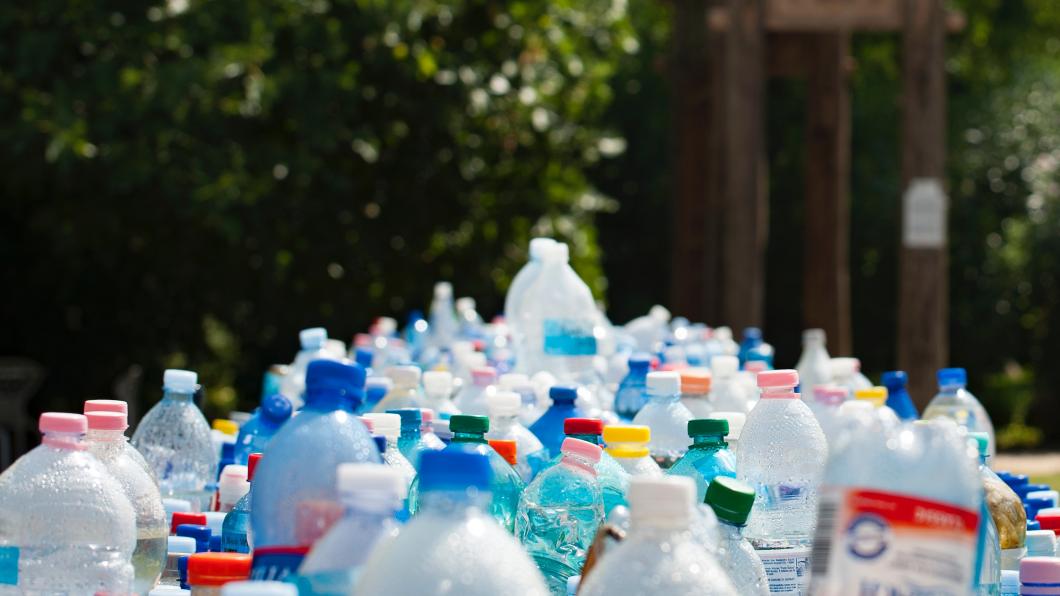 bottles-container-daylight-802221.jpg