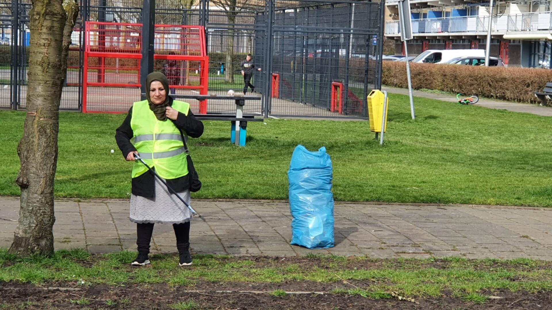 Salwa Alphen Schittert
